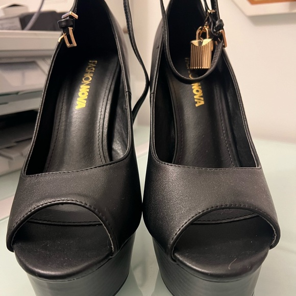 Peep toe platform ankle strap mary Jane - Picture 7 of 7